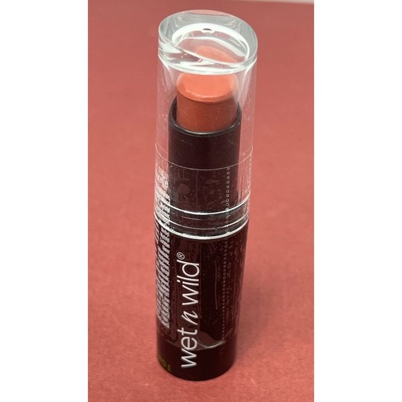 Wet n Wild - Megalast - Matte Lip Color - Lipstick - 902C Bare It All - Picture 6 of 8